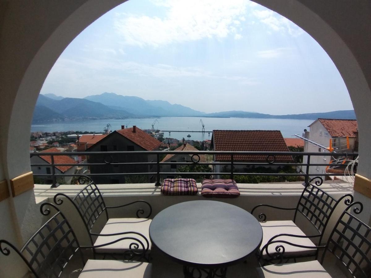 Apartman Dajoda 1 Bijela Extérieur photo